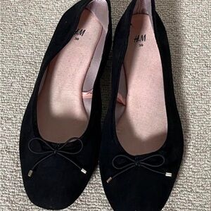 H&M Black Suede Ballet Flats with Bow